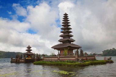 Su tapınağı bratan Gölü, ulun danu bedungul, bali.