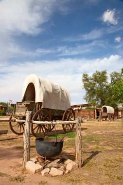 Arizona ve Utah arasındaki sınır üzerinde vahşi batı öncülerinden historial karakol.
