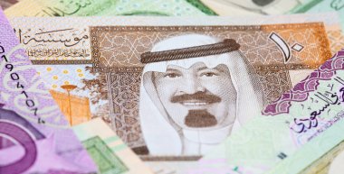 Renkli Suudi Arabistan Riyali banknotlar