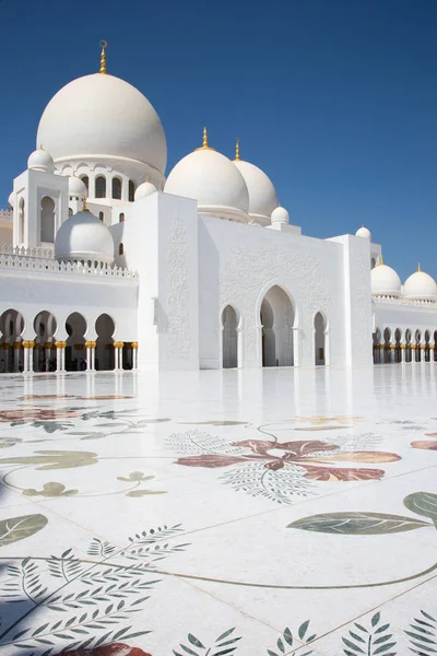 Famosa Mezquita Sheikh Zayed Abu Dhabi Emiratos Árabes Unidos —  Fotos de Stock