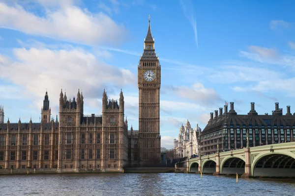 Διάσημος Πύργος Ρολογιού Big Ben Στο Λονδίνο Ηνωμένο Βασίλειο — Φωτογραφία Αρχείου