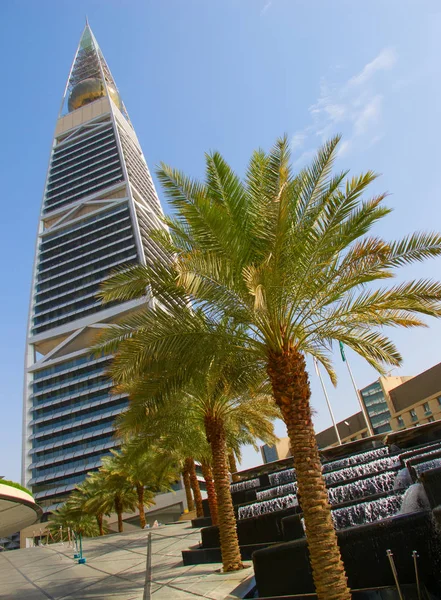 Riyadh Saudi Arabia August 2016 Sunset Light Faisaliah Tower Facade — Stock Photo, Image