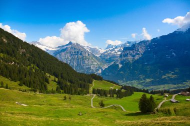 İsviçre Alpleri'nde hiking