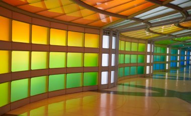 Chicago O 'Hare havaalanındaki yeraltı geçidi.