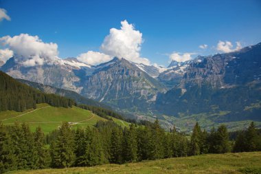İsviçre Alpleri'nde hiking
