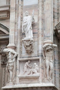 Milan Büyük Katedrali (İtalyanca: Duomo di Milano), İtalya 'nın en büyük kilisesi.