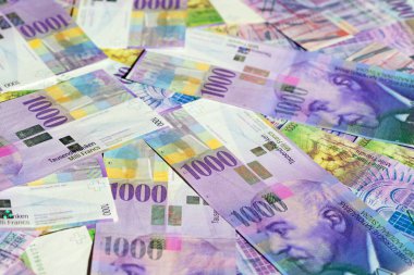 İsviçre 1000 franklık banknotların koleksiyonu. İsviçre Ulusal Bankası (SNB) tarafından yayınlanan 1000 franklık banknot dünyanın en değerli banknotlarından biridir. Mevcut 1000 franklık banknotlar 1995 yılından beri İsviçre 'de dolaşımda..