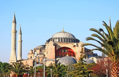 Haghia (Aya) Sophia - İstanbul 'daki ünlü kilise ve cami
