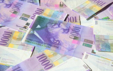 İsviçre 1000 franklık banknotların koleksiyonu. İsviçre Ulusal Bankası (SNB) tarafından yayınlanan 1000 franklık banknot dünyanın en değerli banknotlarından biridir. Mevcut 1000 franklık banknotlar 1995 yılından beri İsviçre 'de dolaşımda..