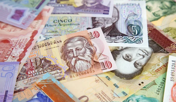 Güney Amerika Banknotlarının Çeşitliliği — Stok fotoğraf