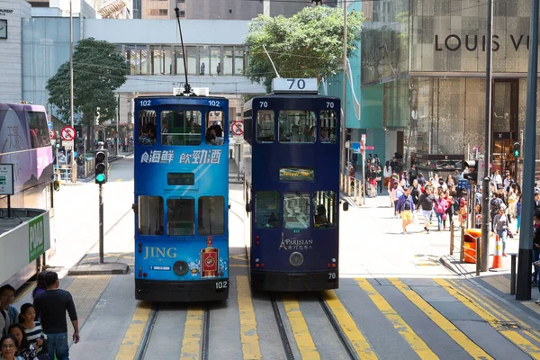 Hong Kong April Niet Geïdentificeerde Mensen Met Tram Hong Kong — Stockfoto
