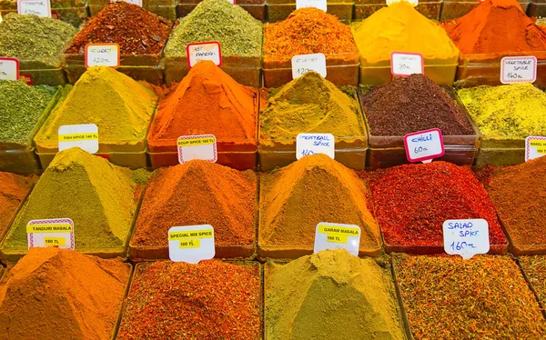 Kryddor Och Den Egyptiska Marknaden Istanbul — Stockfoto