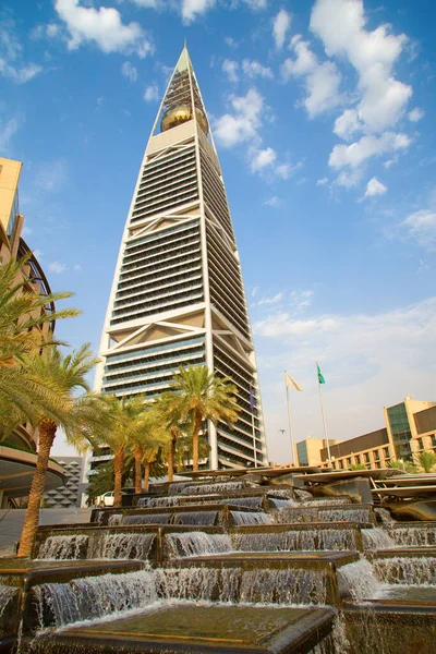 Riyadh Agosto Atardecer Fachada Torre Faisaliah Agosto 2016 Riad Arabia — Foto de Stock