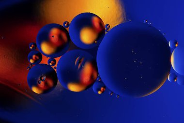 Çok renkli topları temelinde renkli arka plan