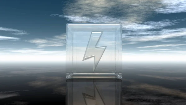 Символ вспышки в стеклянном кубе под облачным небом - 3D рендеринг — стоковое фото