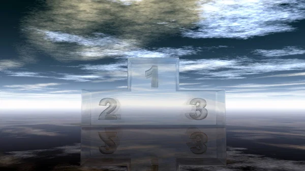 Подіум скляного переможця під хмарним небом - 3d ілюстрація — стокове фото
