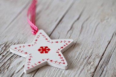 İskandinav Tarzı Kırmızı Beyaz Xmas Yıldızı