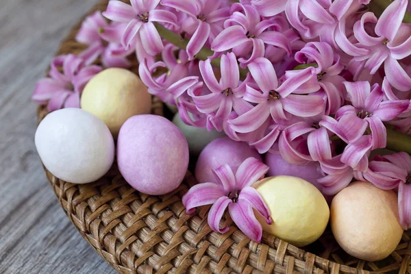 Doce pastel açúcar ovos de Páscoa — Fotografia de Stock