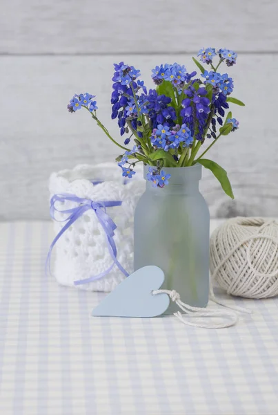 Bahar Sakin Bir Hayattır Unutma Beni Çiçekler Kalp Pastel Mavi — Stok fotoğraf