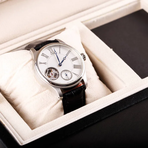 Luxury Watch in box — Stock Photo, Image