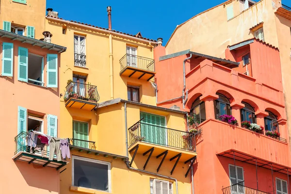 Casas coloridas de Menton . — Foto de Stock