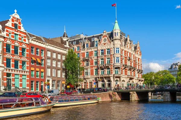 Típica vista de Amsterdam . —  Fotos de Stock