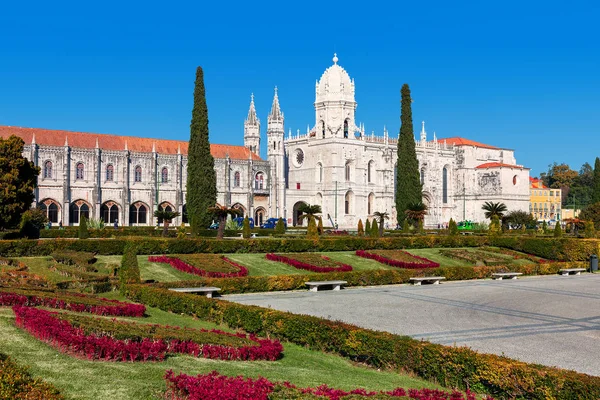 O Mosteiro dos Jerónimos em Lisboa, Portugal . — Fotografia de Stock