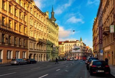 Tipik şehir sokak ve mimari Prag.