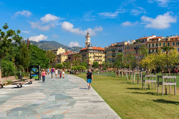 View of Promenade du Paillon in Nice, France. — Stock Photo, Image