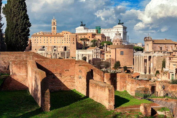 Ruinerna av Forum Romanum. — Stockfoto