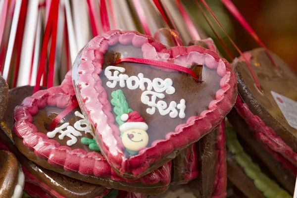 Gingerbread Hearts on german christmas market — Stock Photo, Image