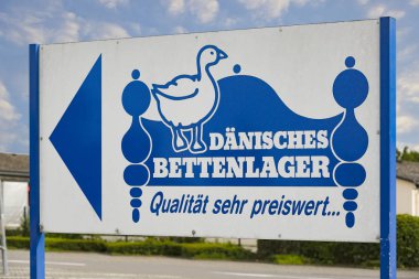 Logo DAİŞİKLERİ YAPIYOR