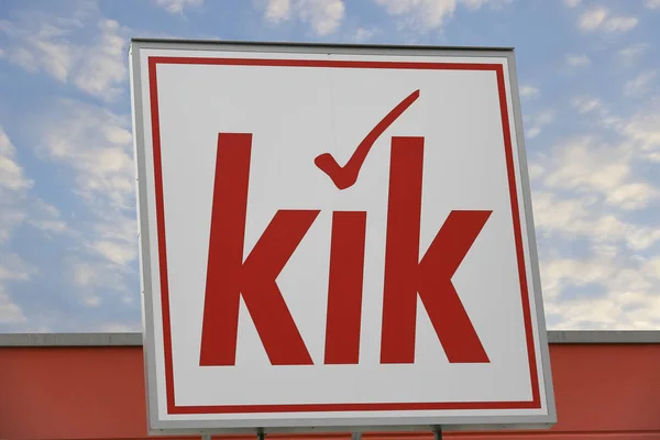 Logo KIK blanco — Foto de Stock