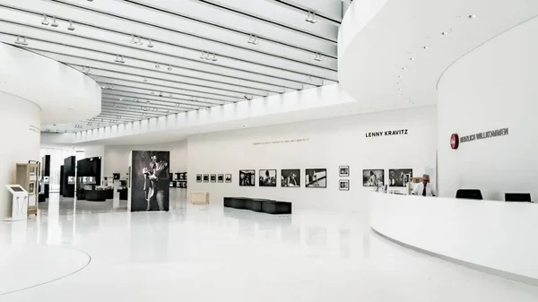 Lenny Kravitz Exhibition Leica Wetzlar — Stock Photo, Image