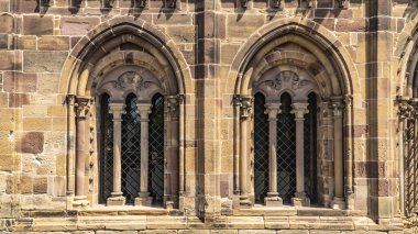 Sanct Petri Kubbesinden Pencereler