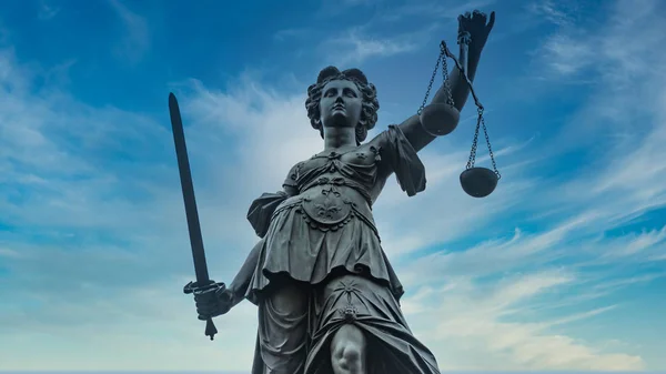 Standbeeld Van Vrouwe Justitia — Stockfoto