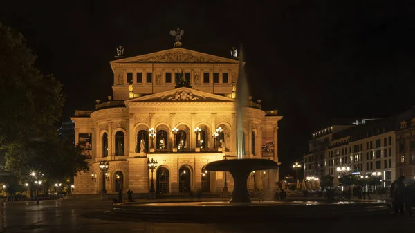Old Opera in Frankfurt — Stock Photo, Image