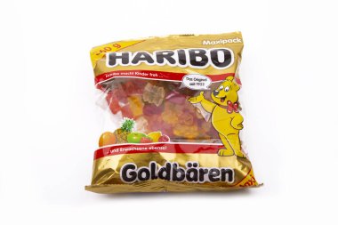 Huettenberg, Almanya - 2020-02 _ 25 Ürün Vuruşu Haribo Sweets beyaz üzerine izole edildi
