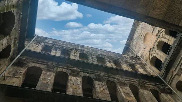 Híres Porta Nigra Emlékmű Trier Németország Kék Nyáron — Stock Fotó