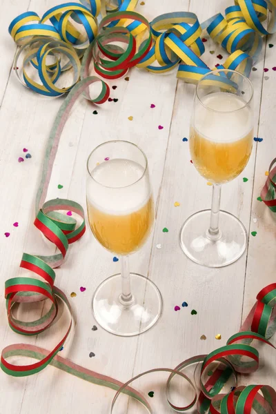 New year party with two glasses filled with champagne to celebr — Stock Photo, Image