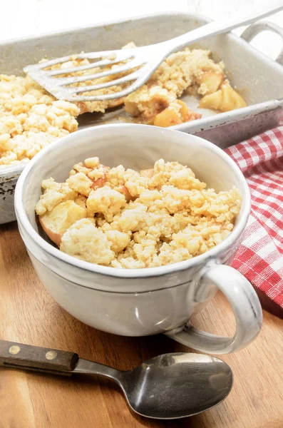 Sweet british apple crumble in a cup — Stock Photo, Image