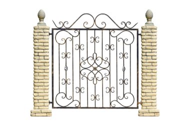 Eski tarzda taş sütunlar ile çit. Beyaz arkaplan üzerinde izole edilmiş.