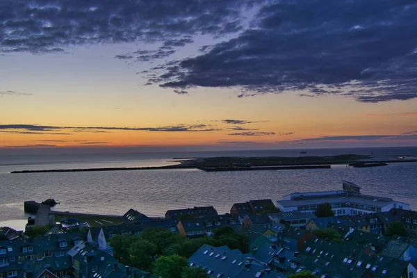 Heligoland - ada kumul bakmak - deniz üzerinde gündoğumu