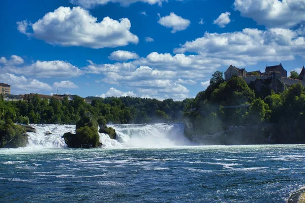 Rhine Terkenal Jatuh Swiss Dekat Kota Schaffhausen Hari Yang Cerah — Stok Foto