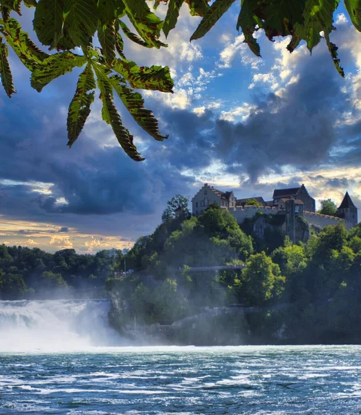 Rhine Terkenal Jatuh Swiss Dekat Kota Schaffhausen Hari Yang Cerah — Stok Foto