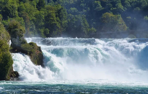 Rhine Terkenal Jatuh Swiss Dekat Kota Schaffhausen Hari Yang Cerah — Stok Foto