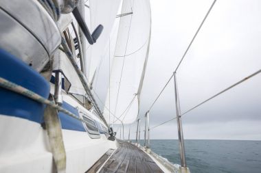 Yelken tekne yelkenli deniz