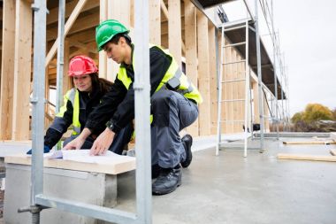 Belge inşaat sahasında analiz marangozlar