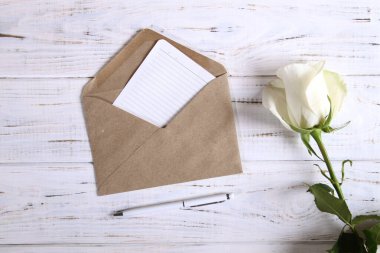 Kalemli ve güllü defter