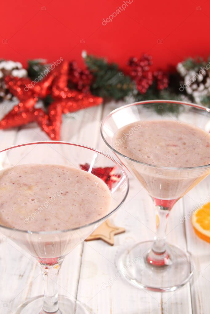 Non-alcoholic cocktails for New Year and Christmas